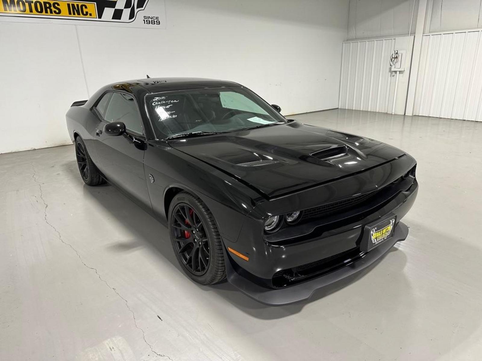2015 BLACK DODGE CHALLENGER SRT HELLCAT (2C3CDZC94FH) with an 6.2L engine, 6-Speed Manual transmission, located at 1030 S. 22nd St., Bismarck, ND, 58504, (701) 258-0022, 46.793560, -100.758118 - ACTUAL MILES 1375. SRT 8 HELLCAT SUPER CHARGED, AUTO 704 HP. LIKE NEW. GREAT INVESTMENT. - Photo #0