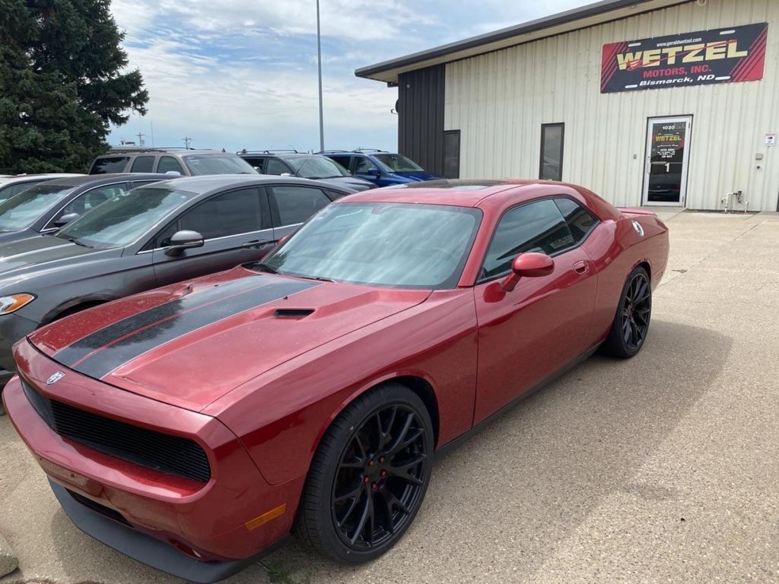 2015 BLACK DODGE CHALLENGER SRT HELLCAT (2C3CDZC94FH) with an 6.2L engine, Automatic transmission, located at 1030 S. 22nd St., Bismarck, ND, 58504, (701) 258-0022, 46.793560, -100.758118 - 1300 Miles - Photo #1