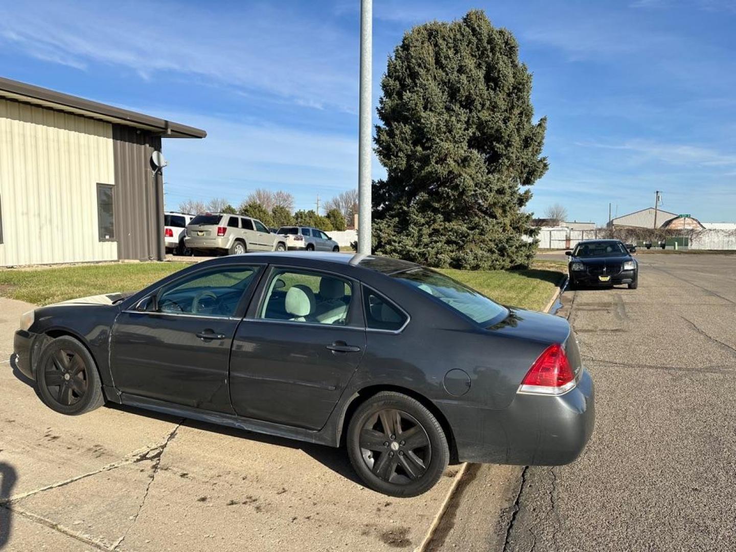 2011 CHEVROLET IMPALA LS (2G1WF5EK1B1) with an 3.5L engine, Automatic transmission, located at 1030 S. 22nd St., Bismarck, ND, 58504, (701) 258-0022, 46.793560, -100.758118 - Photo#1