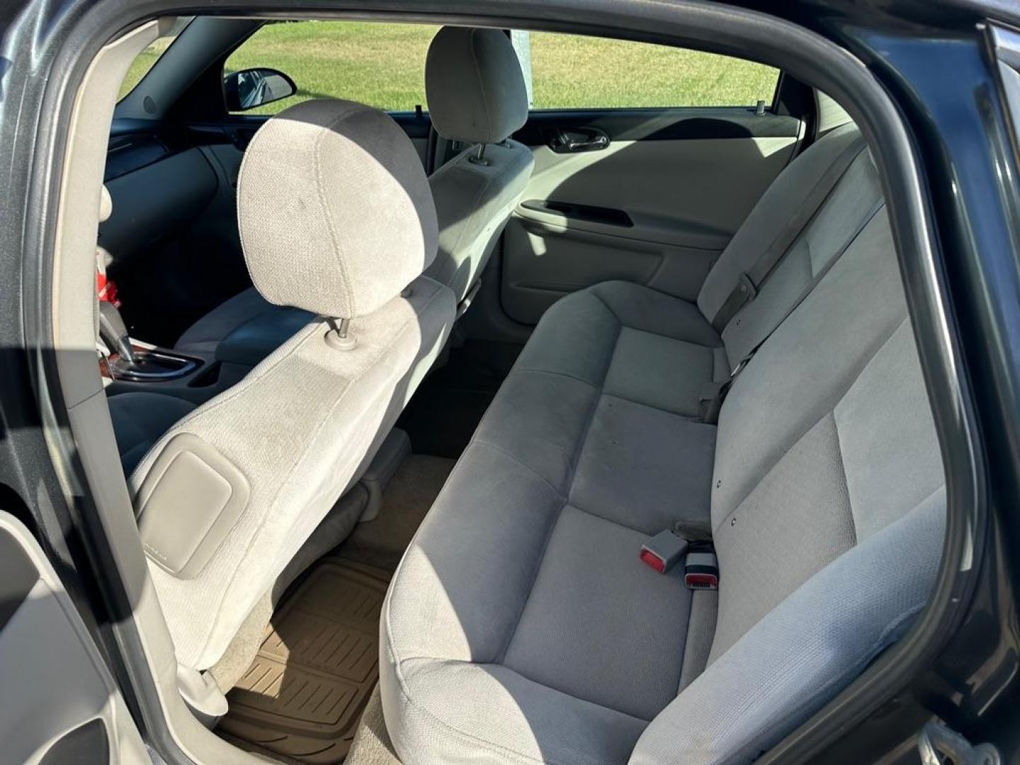 2011 CHEVROLET IMPALA LS (2G1WF5EK1B1) with an 3.5L engine, Automatic transmission, located at 1030 S. 22nd St., Bismarck, ND, 58504, (701) 258-0022, 46.793560, -100.758118 - Photo#5