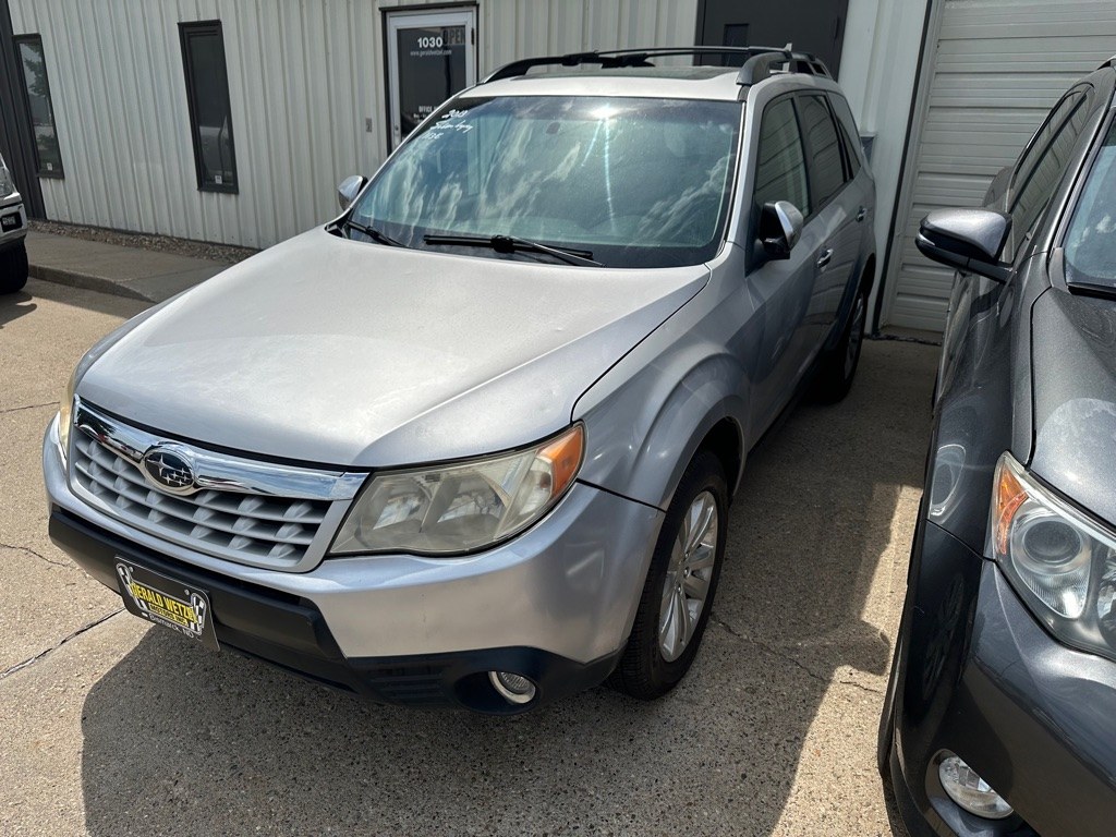 photo of 2013 SUBARU FORESTER AWD