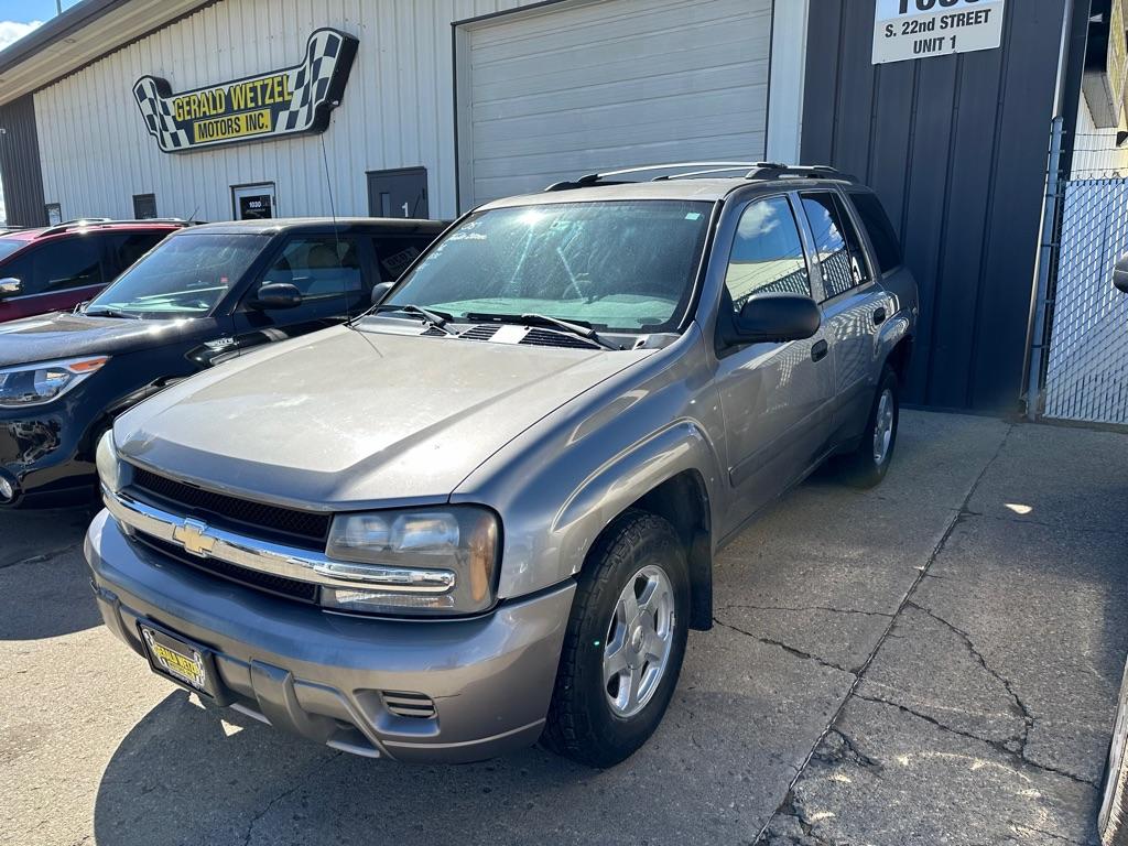 photo of 2005 CHEVROLET TRAIL BLAZER LT 4X4