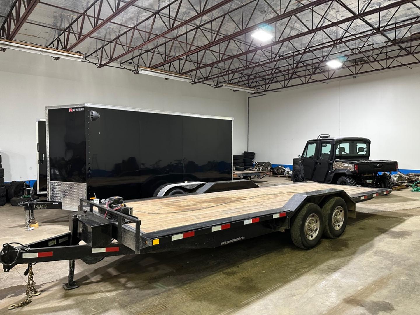 2018 BLACK HULL TRAILER 8X22 TILT (50JTE2226JB) , Automatic transmission, located at 1030 S. 22nd St., Bismarck, ND, 58504, (701) 258-0022, 46.793560, -100.758118- Photo#0