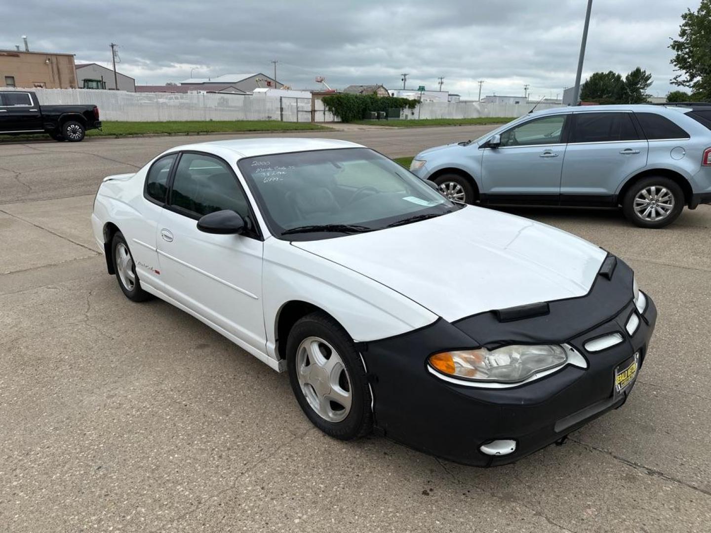 2000 WHITE CHEVROLET MONTE CARLO SS (2G1WX12K4Y9) with an 3.8L engine, Automatic transmission, located at 1030 S. 22nd St., Bismarck, ND, 58504, (701) 258-0022, 46.793560, -100.758118 - Photo#5