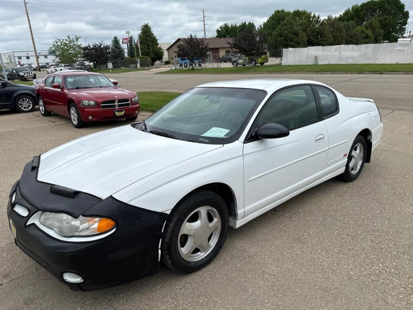 2000 WHITE CHEVROLET MONTE CARLO SS (2G1WX12K4Y9) with an 3.8L engine, Automatic transmission, located at 1030 S. 22nd St., Bismarck, ND, 58504, (701) 258-0022, 46.793560, -100.758118 - Photo#6