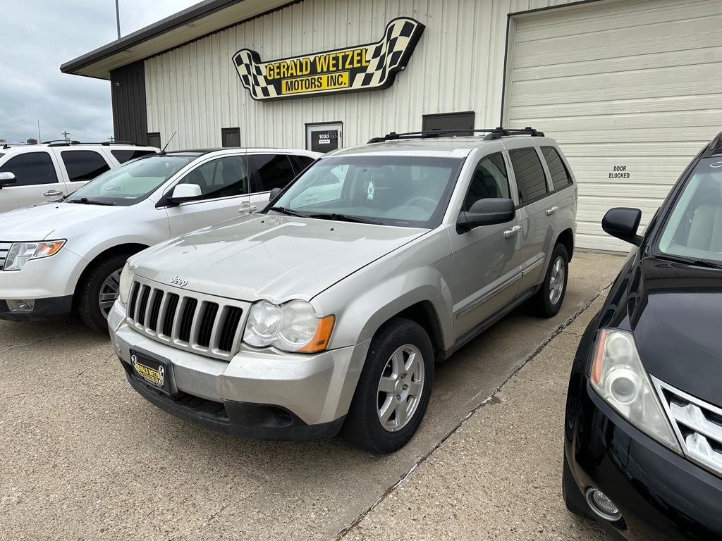 photo of 2010 JEEP GRAND CHEROKEE 4DR
