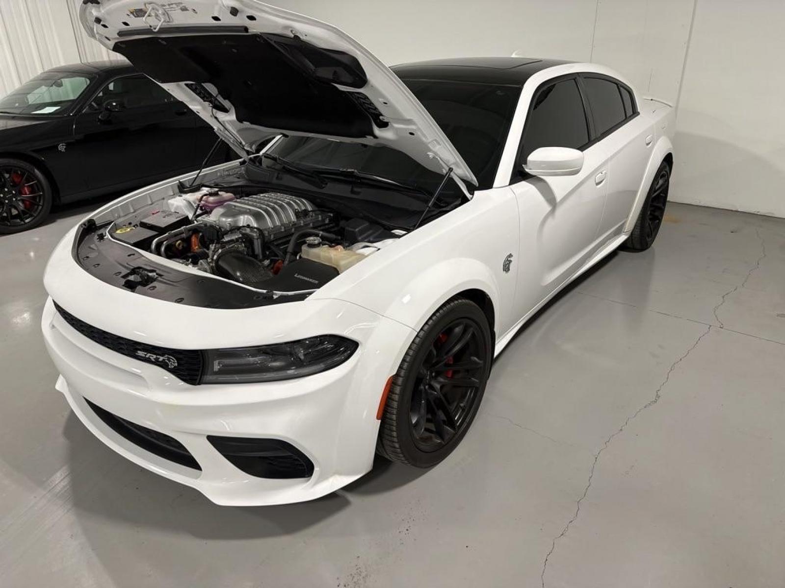2021 WHITE DODGE CHARGER HELLCAT SRT HELLCAT (2C3CDXL91MH) with an 6.2L engine, Automatic transmission, located at 1030 S. 22nd St., Bismarck, ND, 58504, (701) 258-0022, 46.793560, -100.758118 - Photo #7