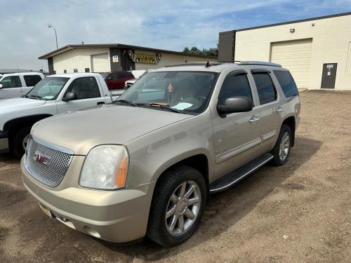 2007 GMC YUKON 4DR