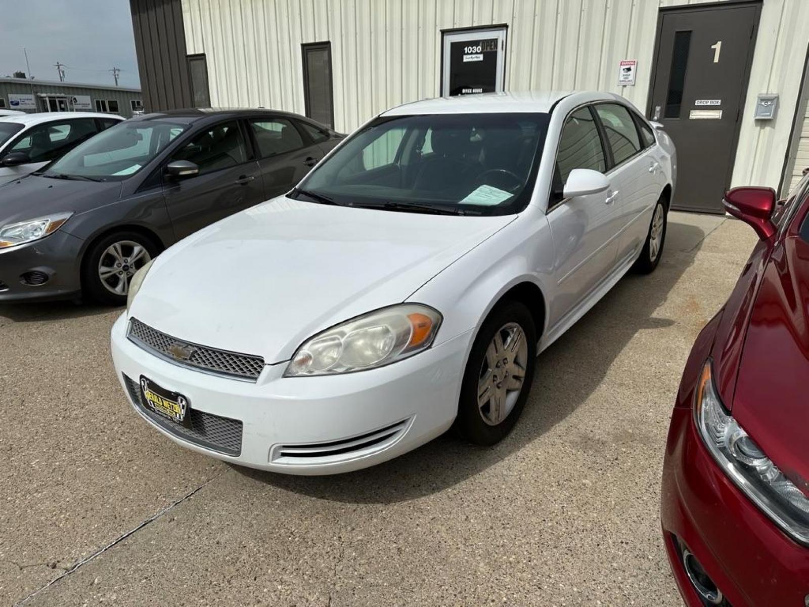 2012 WHITE CHEVROLET IMPALA LT (2G1WG5E33C1) with an 3.6L engine, Automatic transmission, located at 1030 S. 22nd St., Bismarck, ND, 58504, (701) 258-0022, 46.793560, -100.758118 - Photo #0
