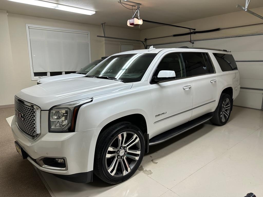 photo of 2017 GMC YUKON XL 4DR