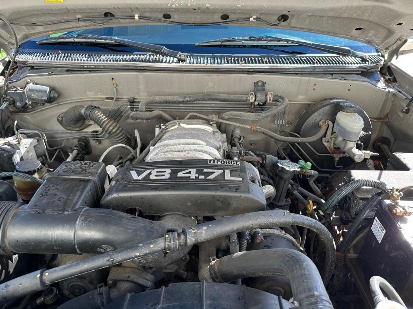 2004 BRONZE TOYOTA TUNDRA ACCESS CAB SR5 (5TBBT44134S) with an 4.7L engine, Automatic transmission, located at 1030 S. 22nd St., Bismarck, ND, 58504, (701) 258-0022, 46.793560, -100.758118 - Photo#6