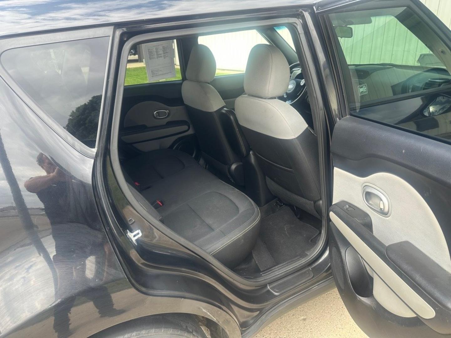 2016 KIA SOUL + (KNDJP3A59G7) with an 2.0L engine, Automatic transmission, located at 1030 S. 22nd St., Bismarck, ND, 58504, (701) 258-0022, 46.793560, -100.758118 - 4 CYL AUTO AC FWD. NEW RUBBER 113K. EXCELLENT MILEAGE CAR- Photo#4