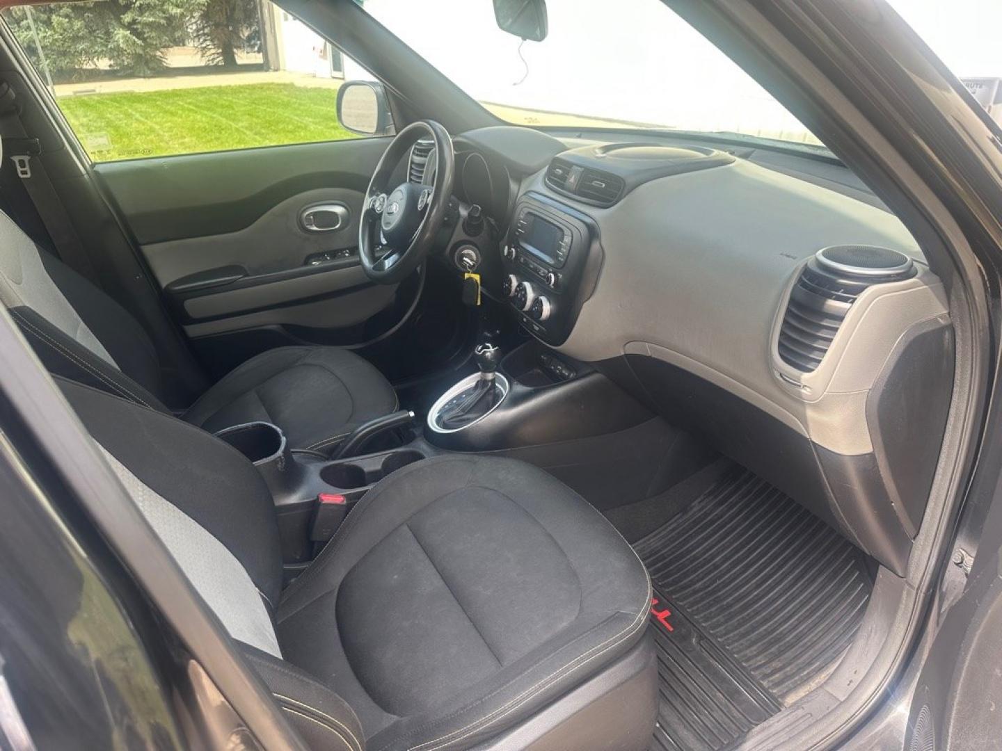 2016 KIA SOUL + (KNDJP3A59G7) with an 2.0L engine, Automatic transmission, located at 1030 S. 22nd St., Bismarck, ND, 58504, (701) 258-0022, 46.793560, -100.758118 - 4 CYL AUTO AC FWD. NEW RUBBER 113K. EXCELLENT MILEAGE CAR- Photo#5