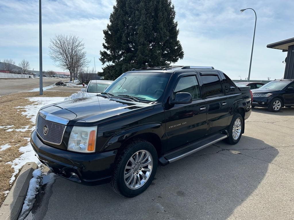 photo of 2005 CADILLAC ESCALADE 4DR