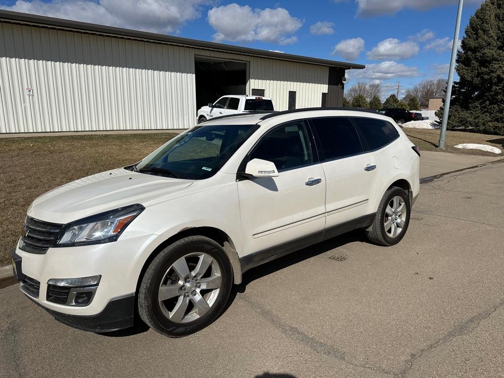 photo of 2015 CHEVROLET TRAVERSE 4DR