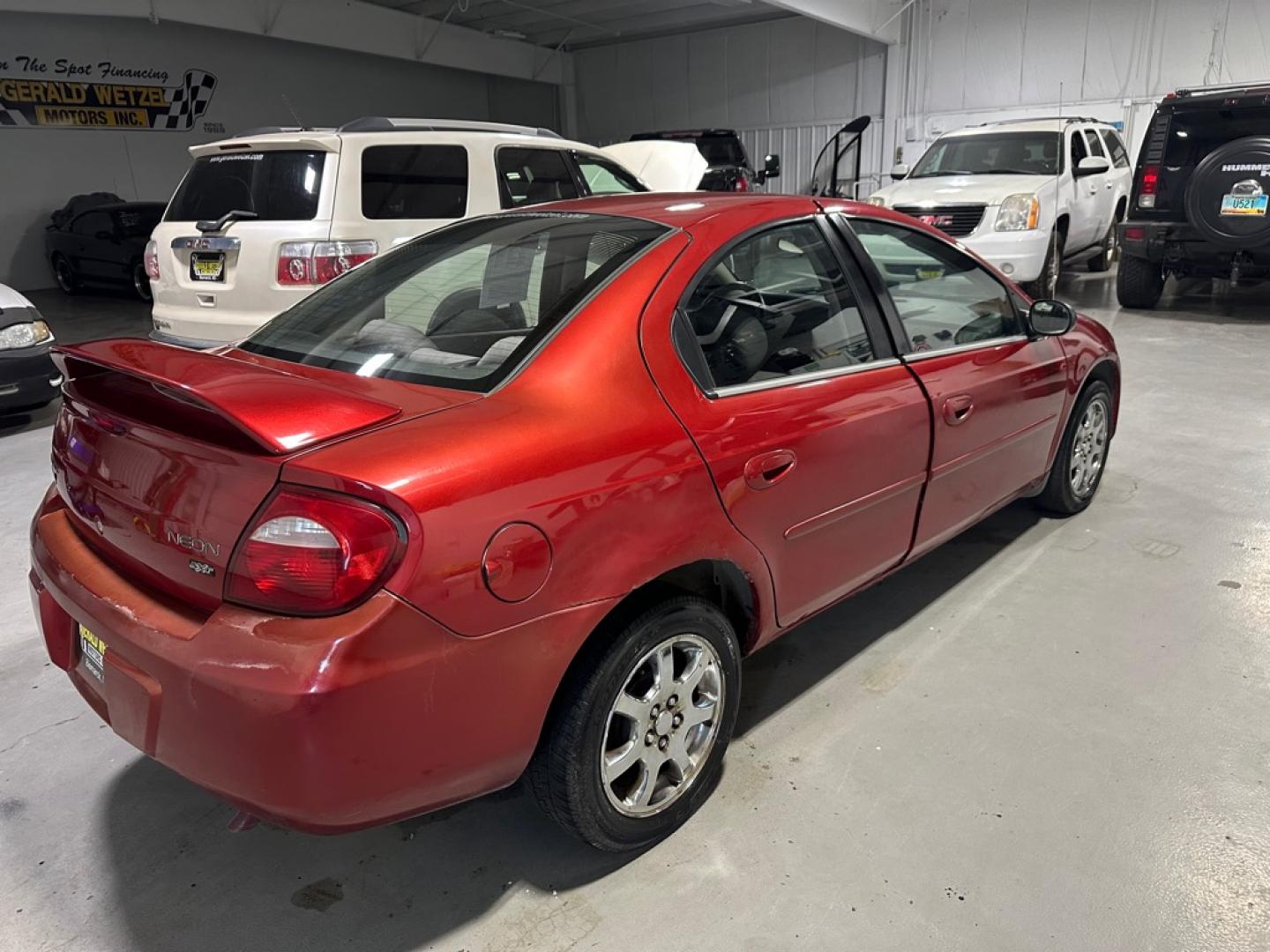 2005 DODGE NEON SXT (1B3ES56C15D) with an 2.0L engine, Automatic transmission, located at 1030 S. 22nd St., Bismarck, ND, 58504, (701) 258-0022, 46.793560, -100.758118 - GREAT MILEAGE CAR. NICE CONDITION- Photo#2