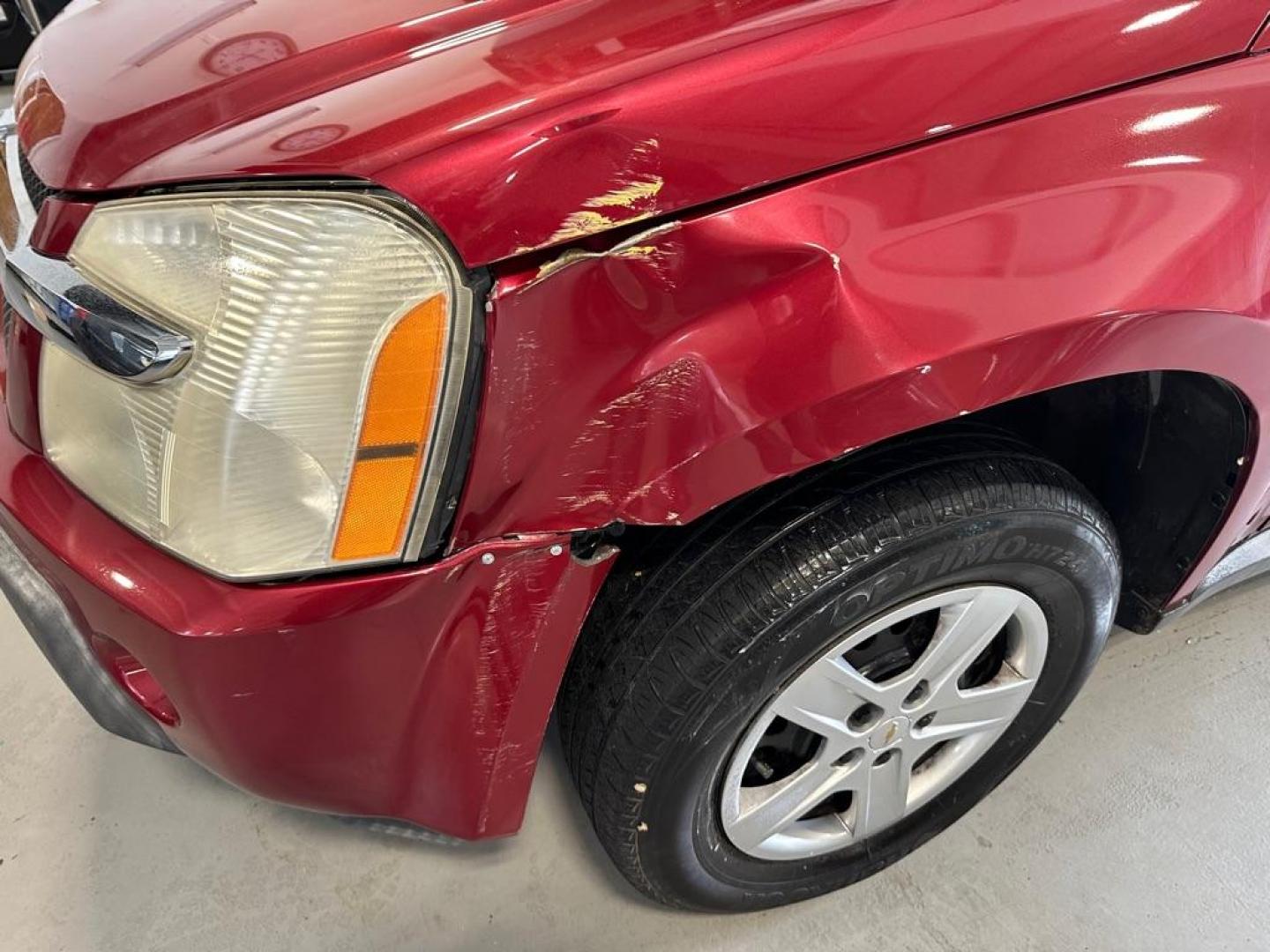 2006 CHEVROLET EQUINOX LS (2CNDL13F266) with an 3.4L engine, Automatic transmission, located at 1030 S. 22nd St., Bismarck, ND, 58504, (701) 258-0022, 46.793560, -100.758118 - Left fender damage - Photo#2