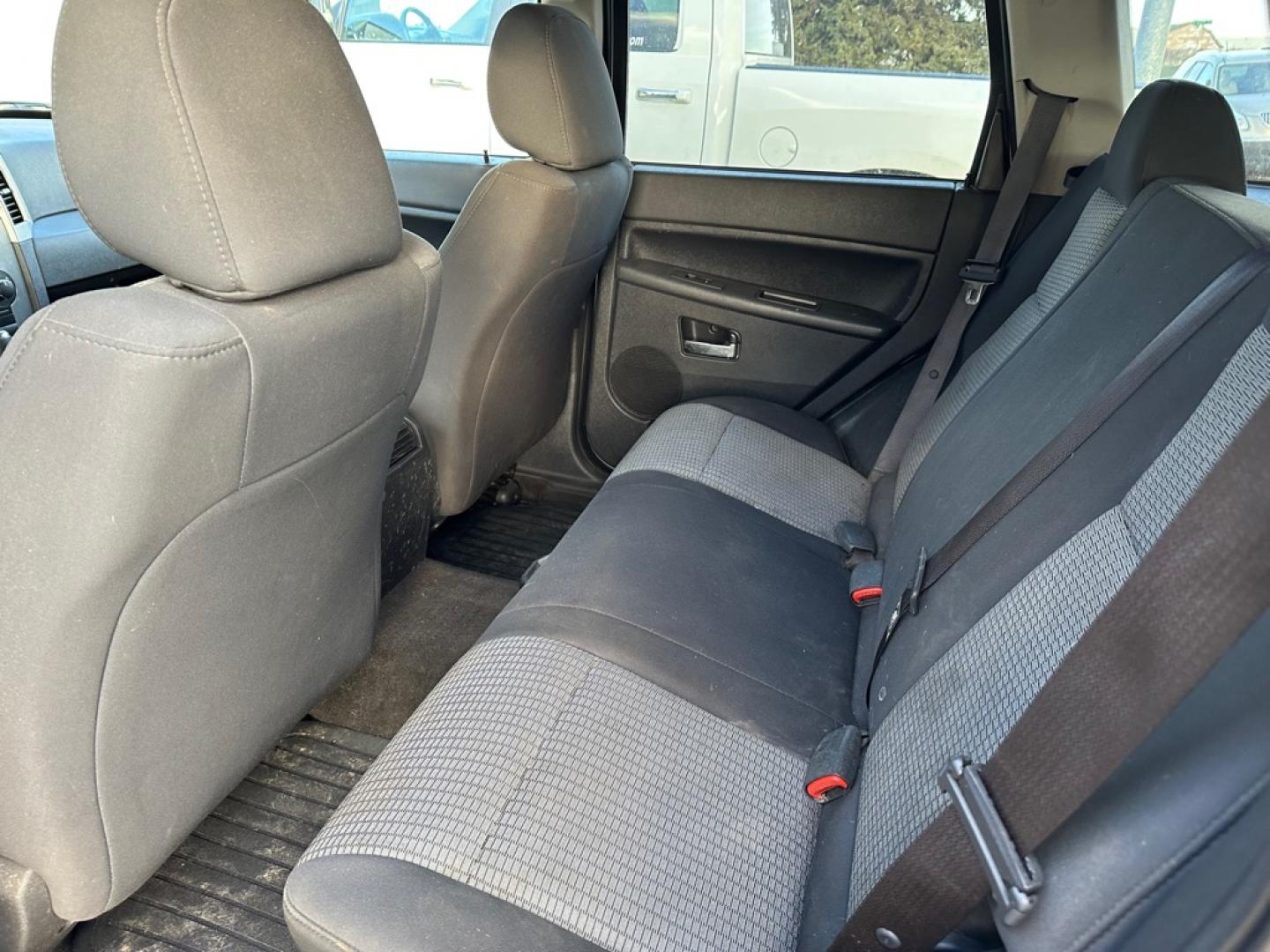 2010 JEEP GRAND CHEROKEE LAREDO (1J4PR4GK6AC) with an 3.7L engine, Automatic transmission, located at 1030 S. 22nd St., Bismarck, ND, 58504, (701) 258-0022, 46.793560, -100.758118- Photo#4