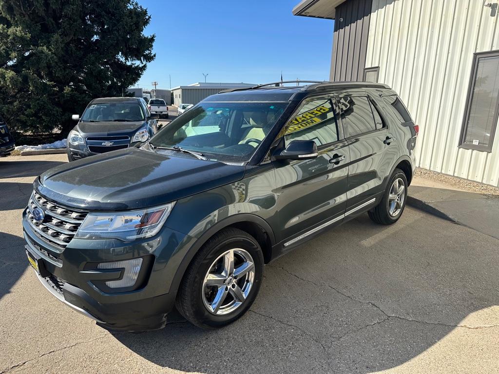 photo of 2016 FORD EXPLORER XLT