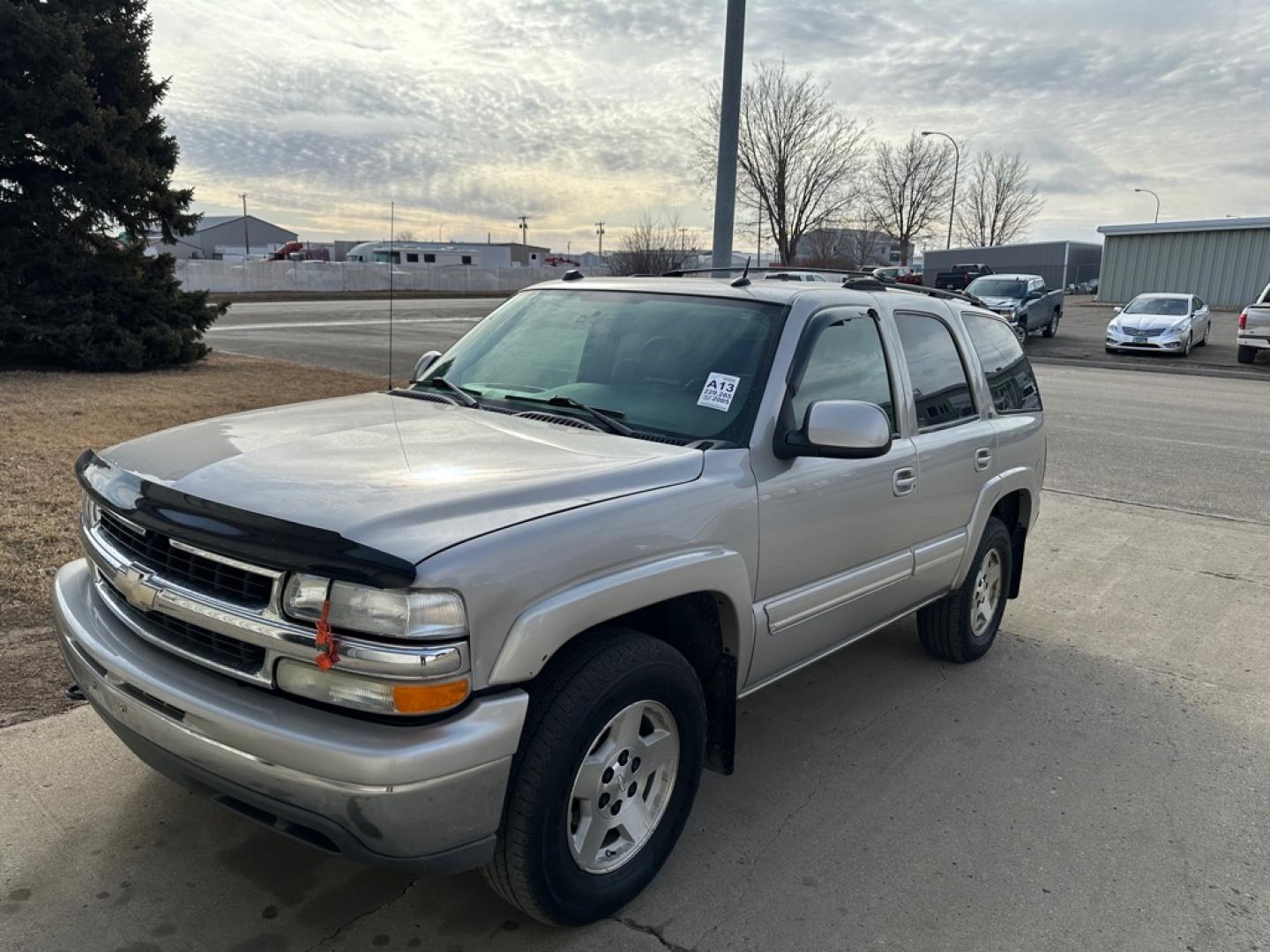 2005 PEWTER CHEVROLET TAHOE 1500 (1GNEK13TX5J) with an 5.3L engine, Automatic transmission, located at 1030 S. 22nd St., Bismarck, ND, 58504, (701) 258-0022, 46.793560, -100.758118- Photo#0