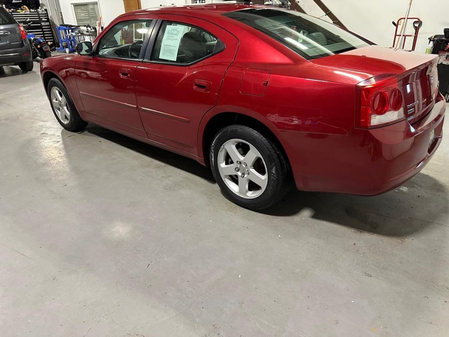 2010 DODGE CHARGER SXT (2B3CK3CV4AH) with an 3.5L engine, Automatic transmission, located at 1030 S. 22nd St., Bismarck, ND, 58504, (701) 258-0022, 46.793560, -100.758118 - Photo#2