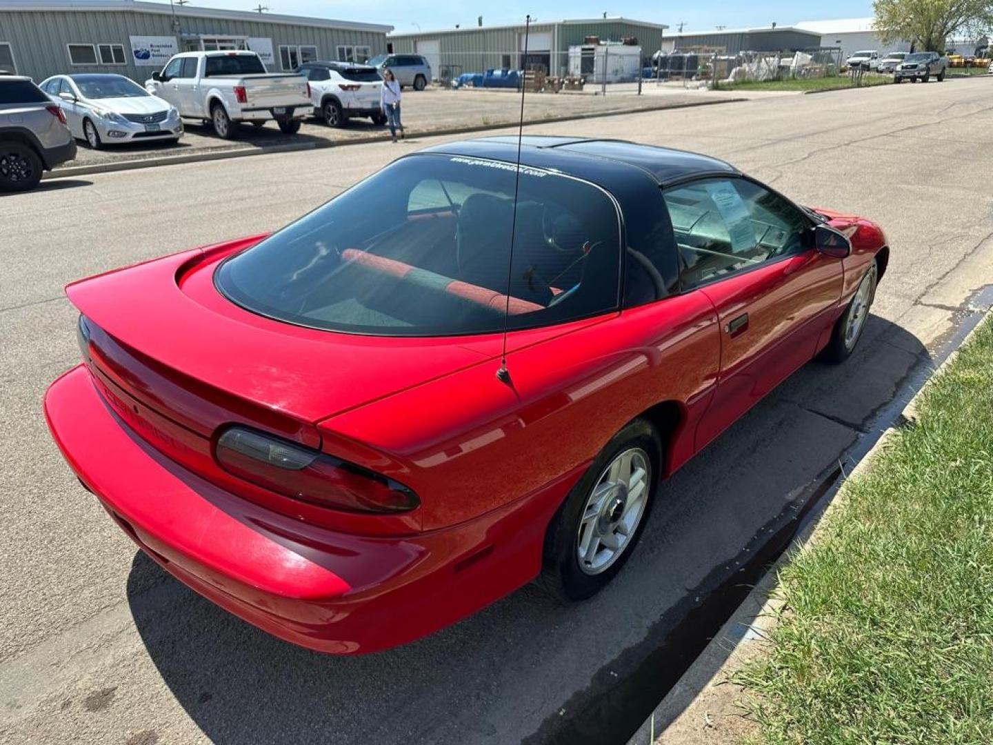 1995 CHEVROLET CAMARO (2G1FP22S3S2) with an 3.4L engine, Automatic transmission, located at 1030 S. 22nd St., Bismarck, ND, 58504, (701) 258-0022, 46.793560, -100.758118 - Photo#3