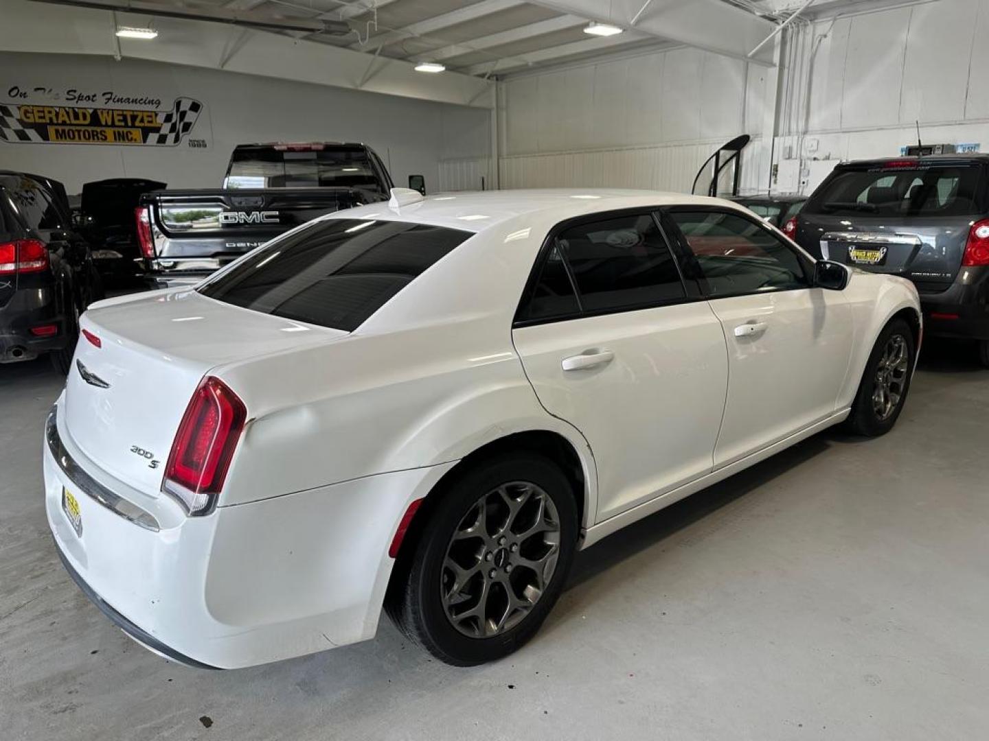 2016 CHRYSLER 300 S (2C3CCAGG4GH) with an 3.6L engine, Automatic transmission, located at 1030 S. 22nd St., Bismarck, ND, 58504, (701) 258-0022, 46.793560, -100.758118 - Photo#2