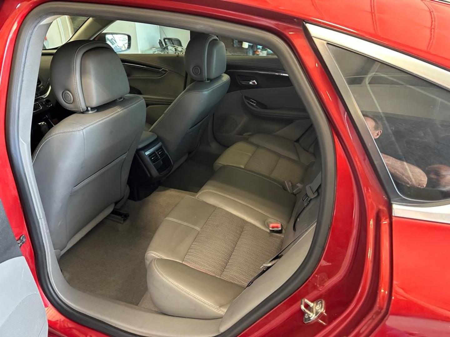 2014 CHEVROLET IMPALA LT (2G1125S39E9) with an 3.6L engine, Automatic transmission, located at 1030 S. 22nd St., Bismarck, ND, 58504, (701) 258-0022, 46.793560, -100.758118 - Photo#4