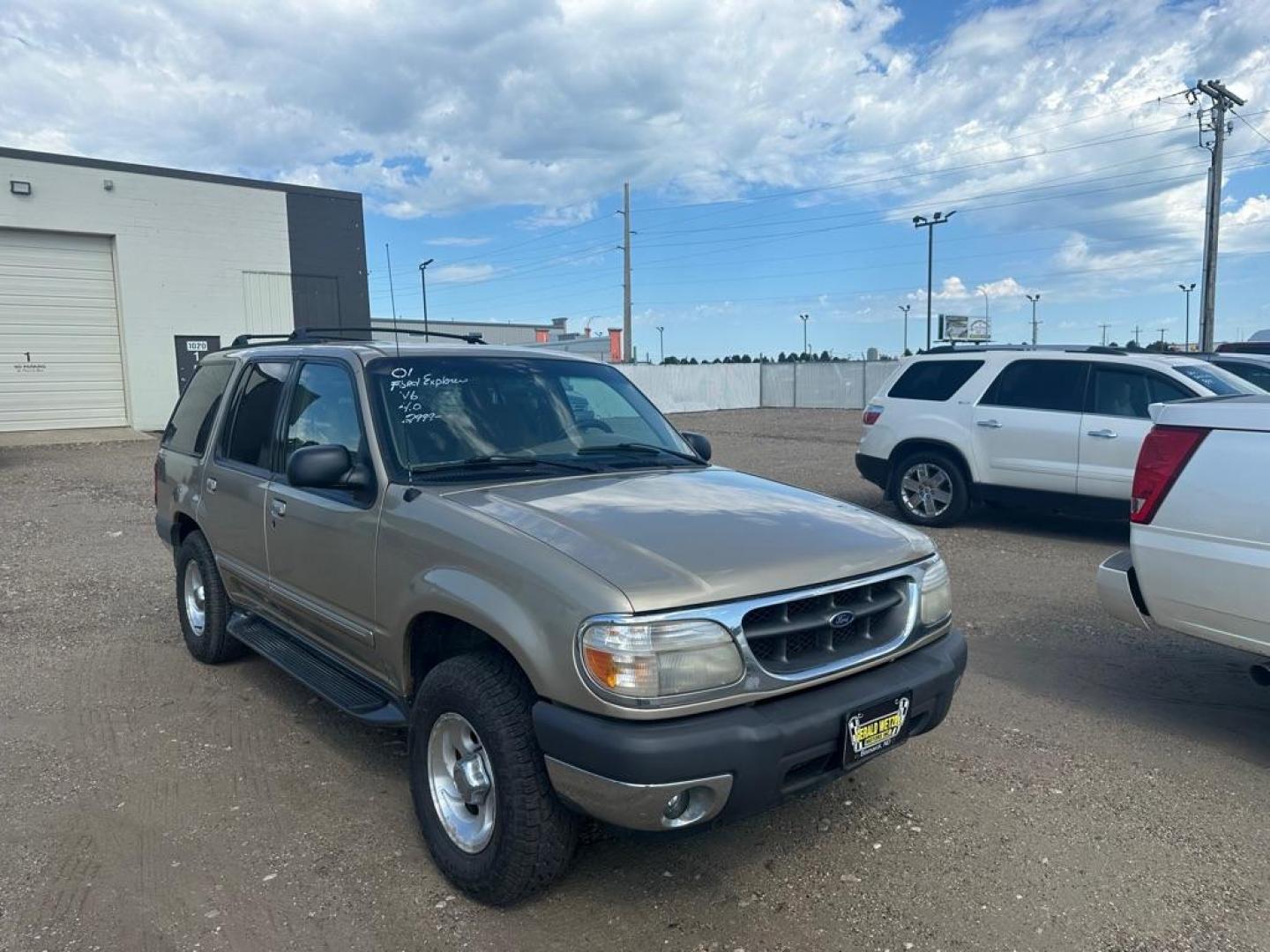 2001 FORD EXPLORER XLT (1FMZU73E61Z) with an 4.0L engine, Automatic transmission, located at 1030 S. 22nd St., Bismarck, ND, 58504, (701) 258-0022, 46.793560, -100.758118 - Photo#1