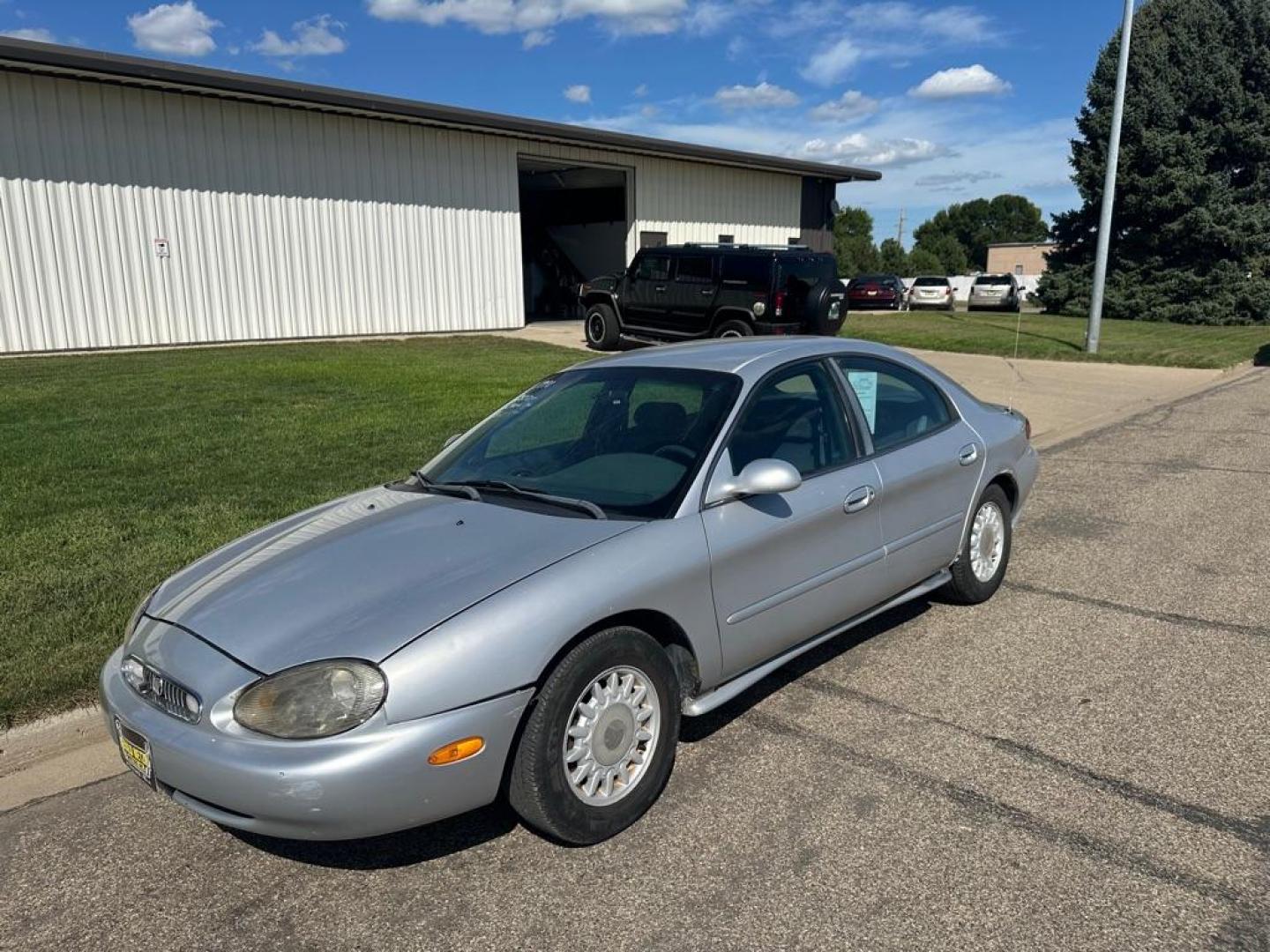 1998 GREY MERCURY SABLE GS (1MEFM50U4WG) with an 3.0L engine, Automatic transmission, located at 1030 S. 22nd St., Bismarck, ND, 58504, (701) 258-0022, 46.793560, -100.758118 - Photo#0