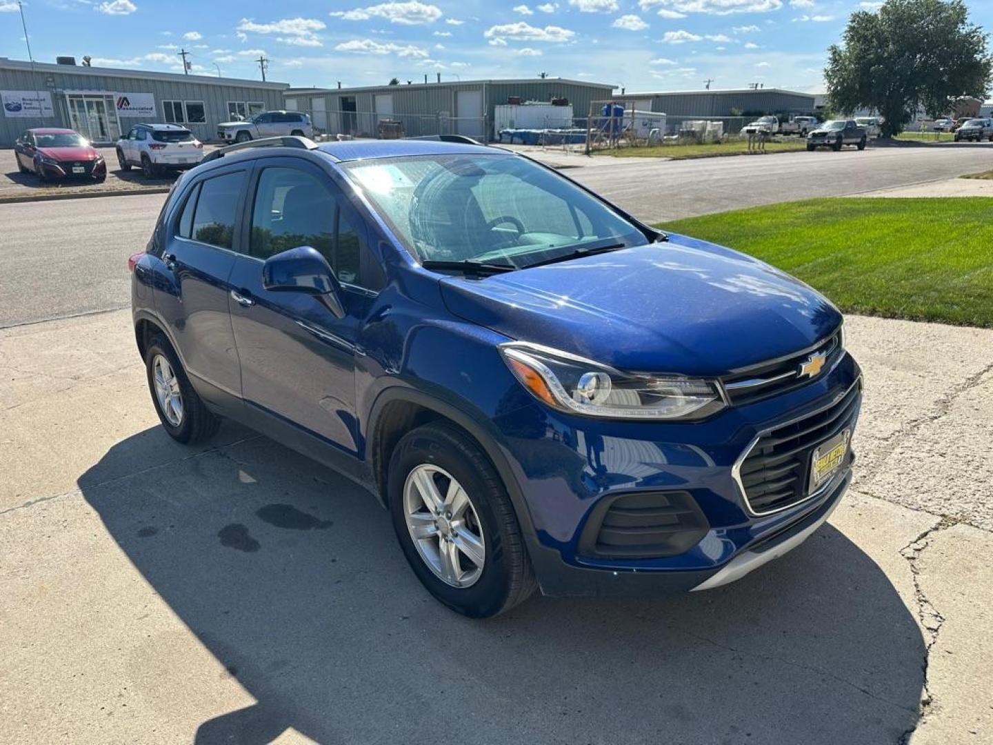 2017 CHEVROLET TRAX 1LT (3GNCJPSB1HL) with an 1.4L engine, Automatic transmission, located at 1030 S. 22nd St., Bismarck, ND, 58504, (701) 258-0022, 46.793560, -100.758118 - Photo#2