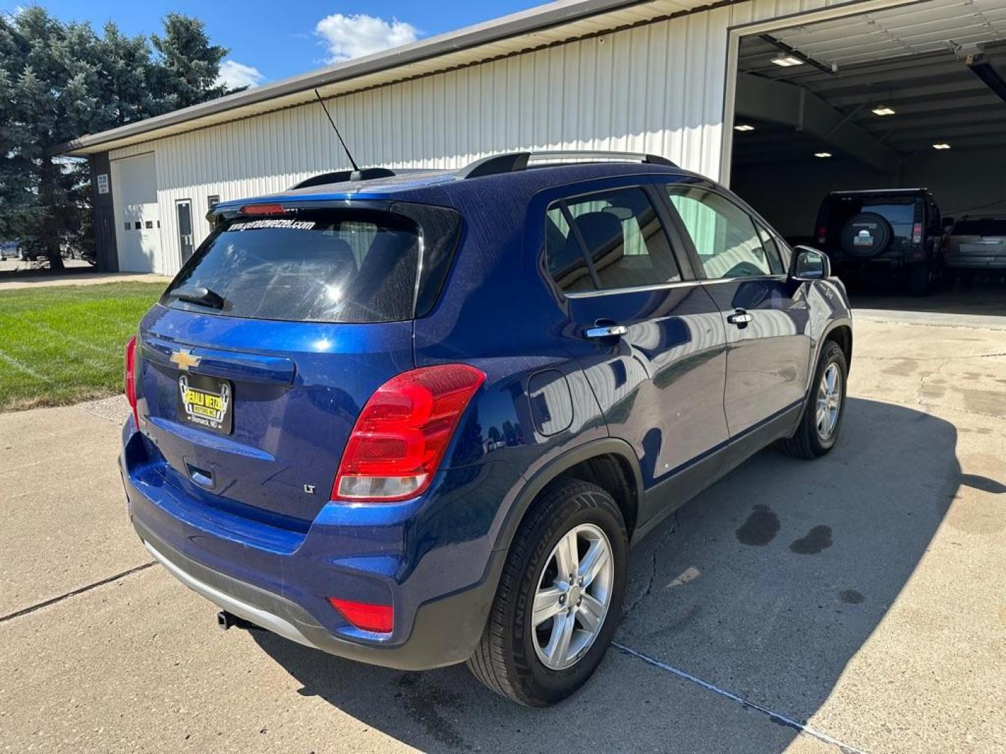 2017 CHEVROLET TRAX 1LT (3GNCJPSB1HL) with an 1.4L engine, Automatic transmission, located at 1030 S. 22nd St., Bismarck, ND, 58504, (701) 258-0022, 46.793560, -100.758118 - Photo#3
