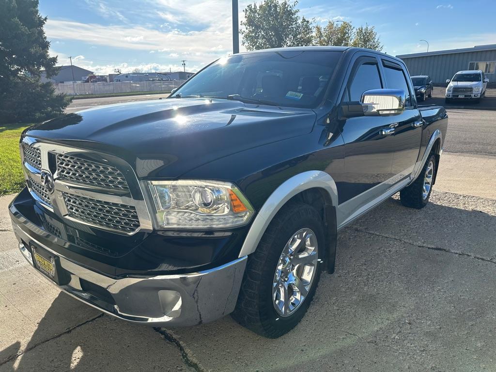 photo of 2014 RAM 1500 LARAMIE
