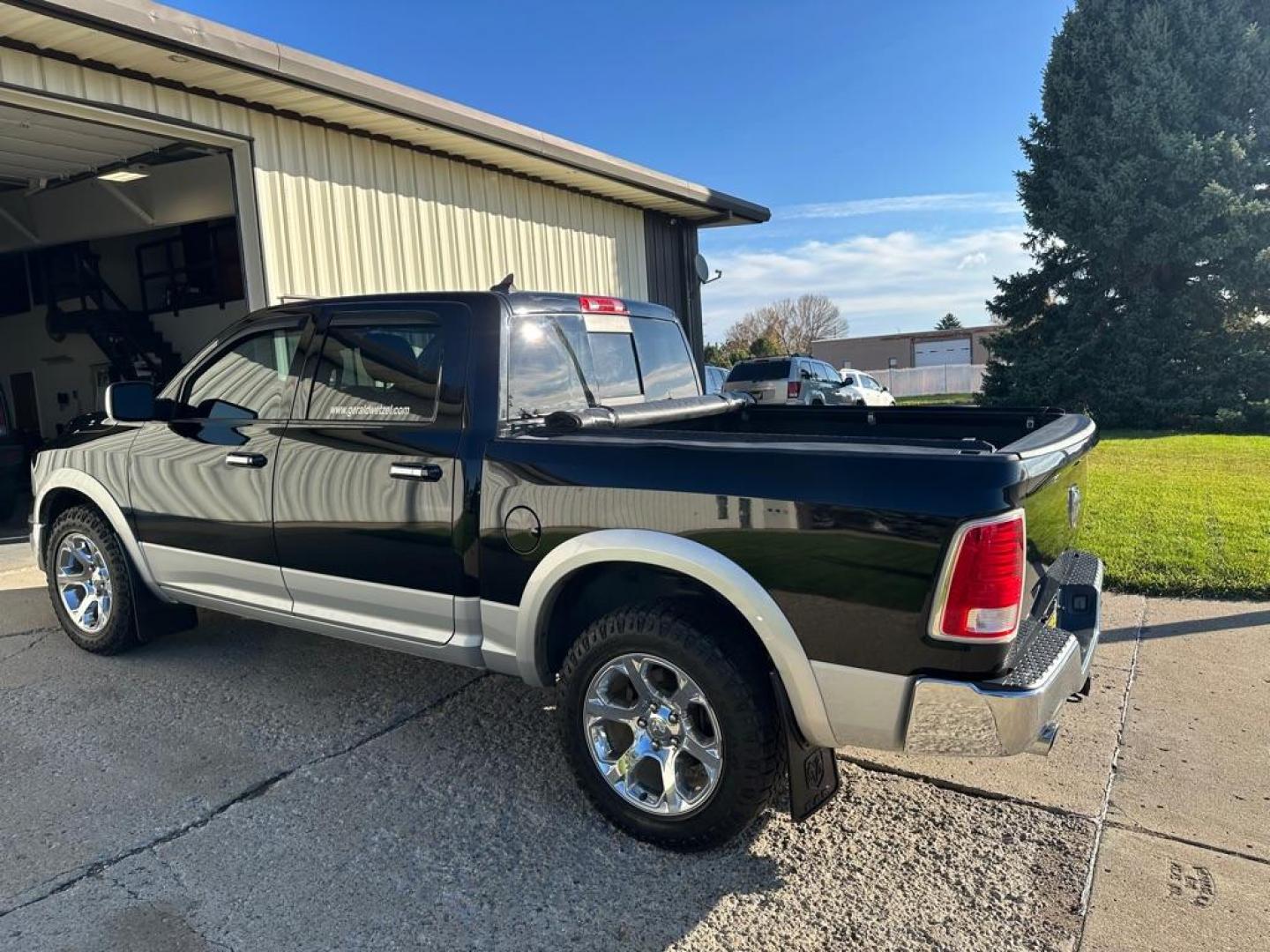 2014 RAM 1500 LARAMIE (1C6RR7NTXES) with an 5.7L engine, Automatic transmission, located at 1030 S. 22nd St., Bismarck, ND, 58504, (701) 258-0022, 46.793560, -100.758118 - NICE CLEAN TRUCK. ALL OPTIONS - Photo#2