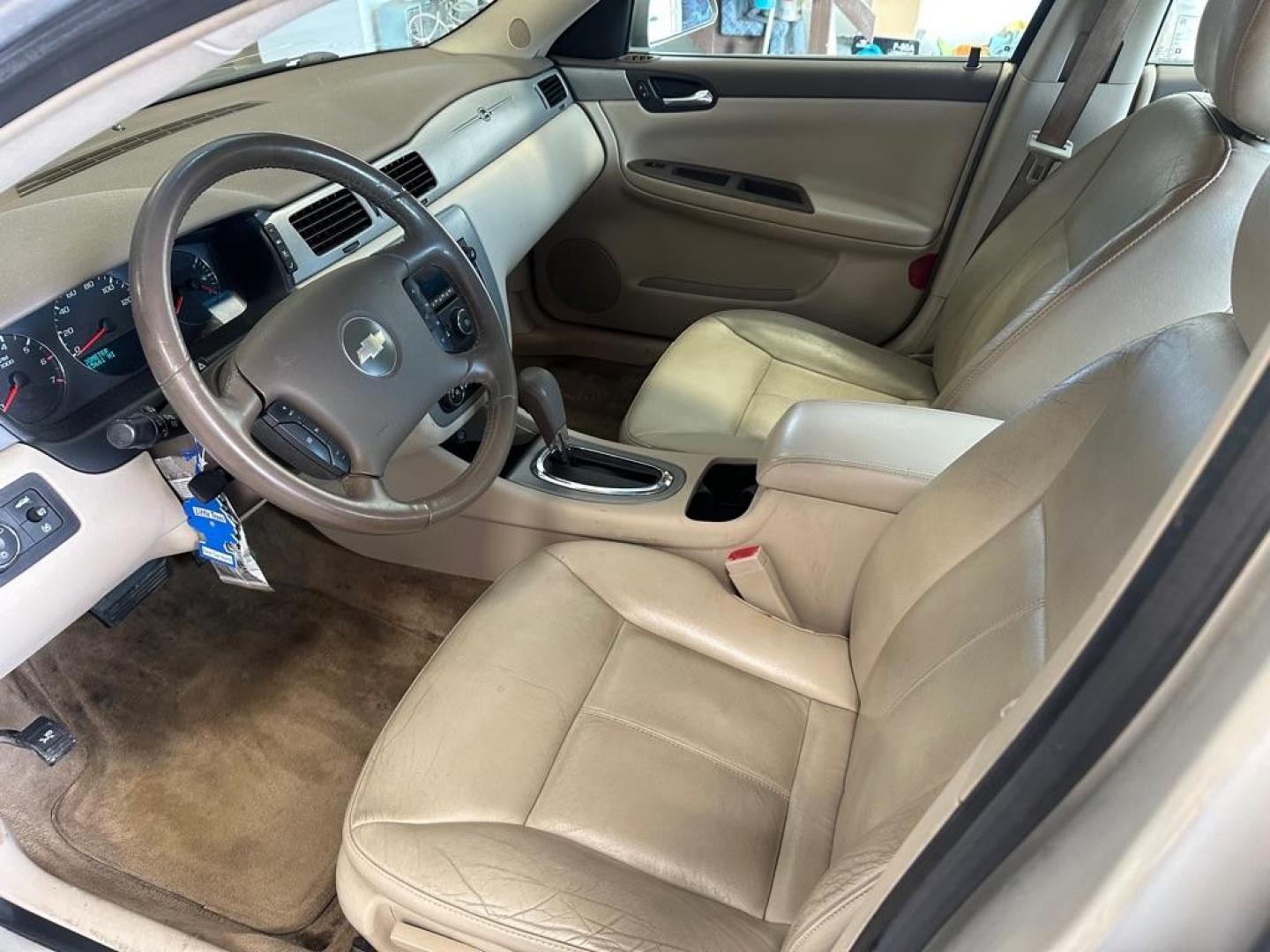 2008 CHEVROLET IMPALA LT (2G1WT58KX81) with an 3.5L engine, Automatic transmission, located at 1030 S. 22nd St., Bismarck, ND, 58504, (701) 258-0022, 46.793560, -100.758118 - Photo#4