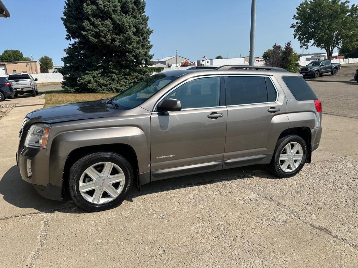 2012 GMC TERRAIN SLE (2GKFLTEK0C6) with an 2.4L engine, Automatic transmission, located at 1030 S. 22nd St., Bismarck, ND, 58504, (701) 258-0022, 46.793560, -100.758118- Photo#3