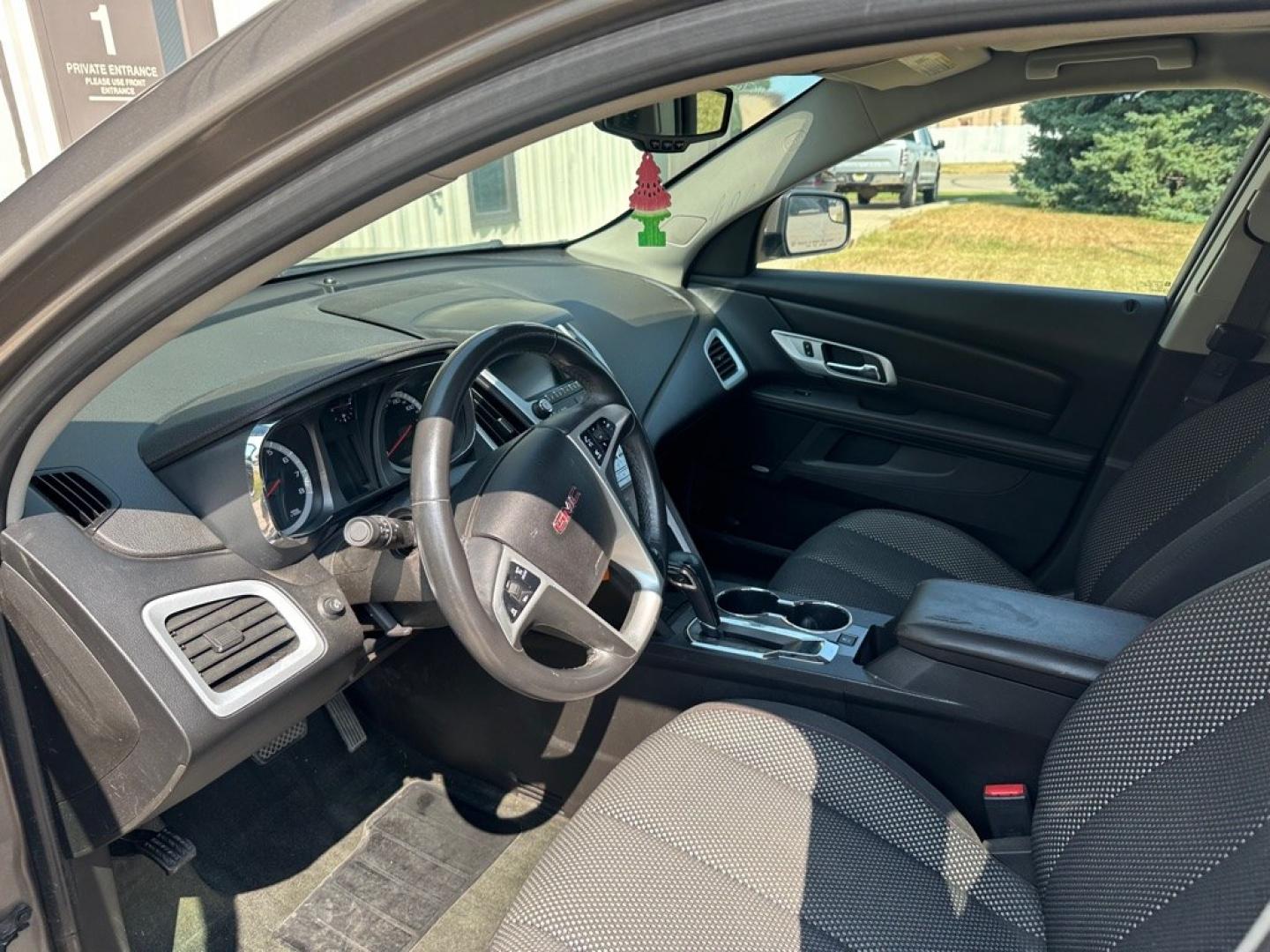 2012 GMC TERRAIN SLE (2GKFLTEK0C6) with an 2.4L engine, Automatic transmission, located at 1030 S. 22nd St., Bismarck, ND, 58504, (701) 258-0022, 46.793560, -100.758118- Photo#5