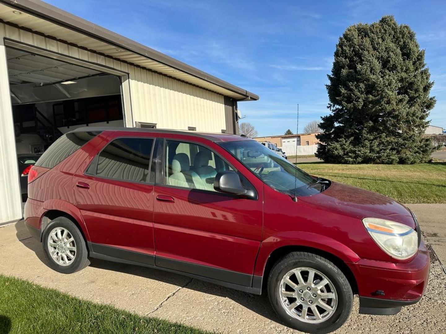 2006 RED BUICK RENDEZVOUS CX (3G5DA03L56S) with an 3.5L engine, Automatic transmission, located at 1030 S. 22nd St., Bismarck, ND, 58504, (701) 258-0022, 46.793560, -100.758118 - V6 - Photo#2
