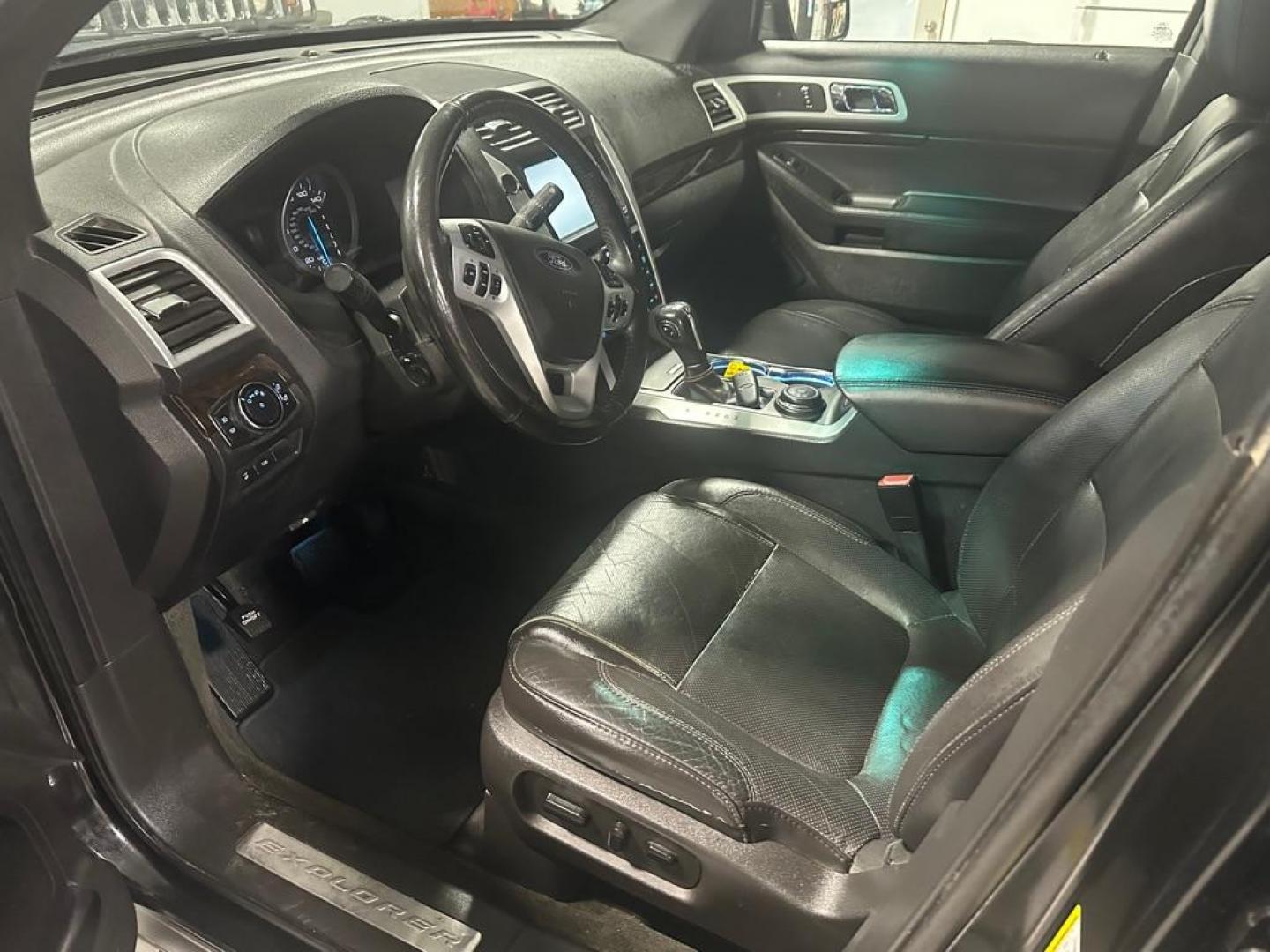 2015 BLACK FORD EXPLORER LIMITED (1FM5K8F82FG) with an 3.5L engine, Automatic transmission, located at 1030 S. 22nd St., Bismarck, ND, 58504, (701) 258-0022, 46.793560, -100.758118 - NEW TIRES - Photo#7