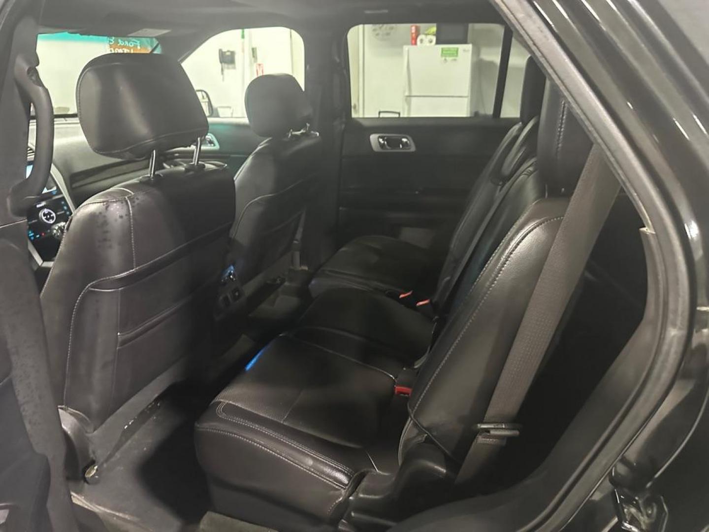 2015 BLACK FORD EXPLORER LIMITED (1FM5K8F82FG) with an 3.5L engine, Automatic transmission, located at 1030 S. 22nd St., Bismarck, ND, 58504, (701) 258-0022, 46.793560, -100.758118 - NEW TIRES - Photo#8
