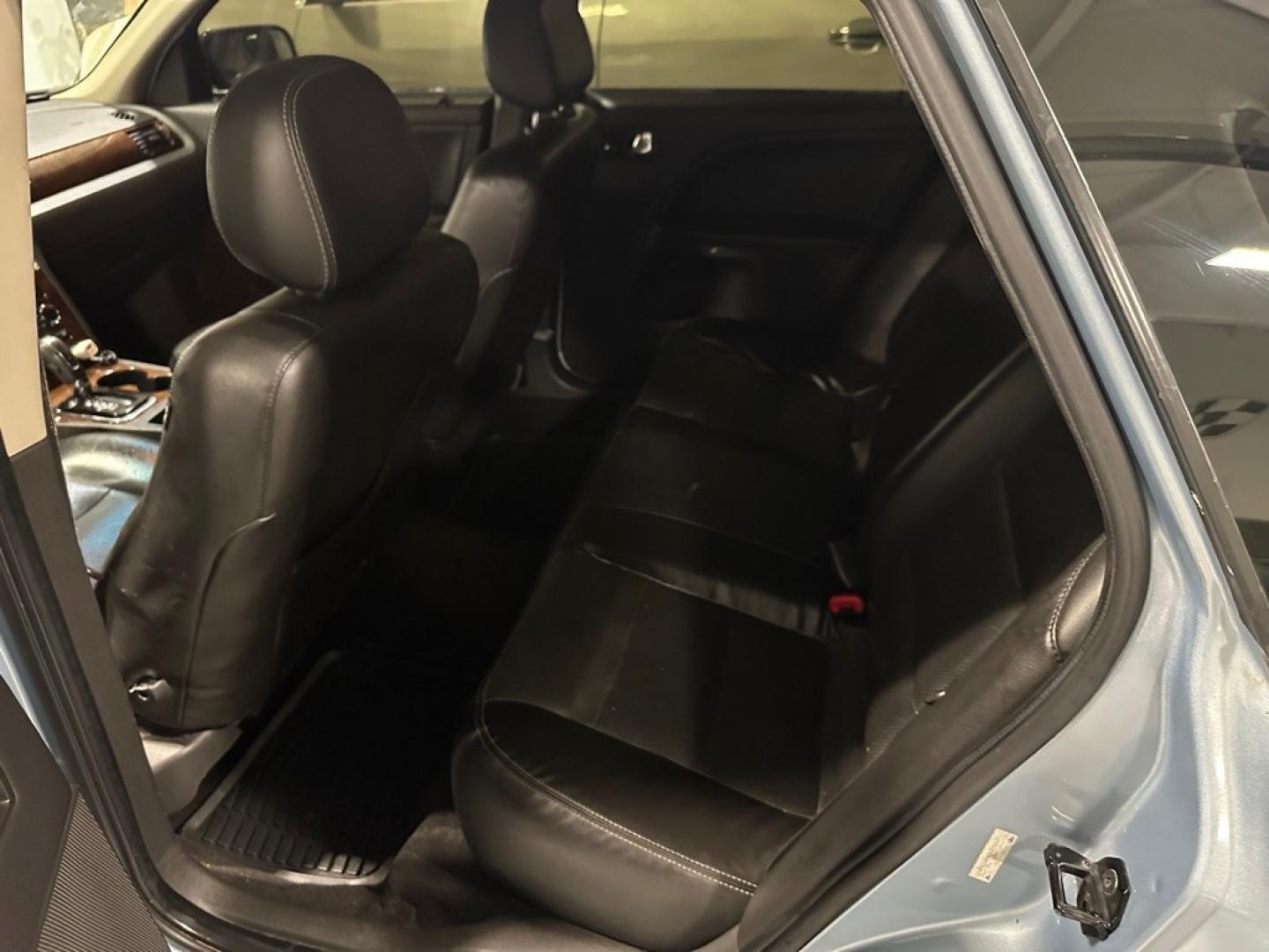2008 FORD TAURUS LIMITED (1FAHP25W68G) with an 3.5L engine, Automatic transmission, located at 1030 S. 22nd St., Bismarck, ND, 58504, (701) 258-0022, 46.793560, -100.758118 - Nice Driving Car- Photo#3