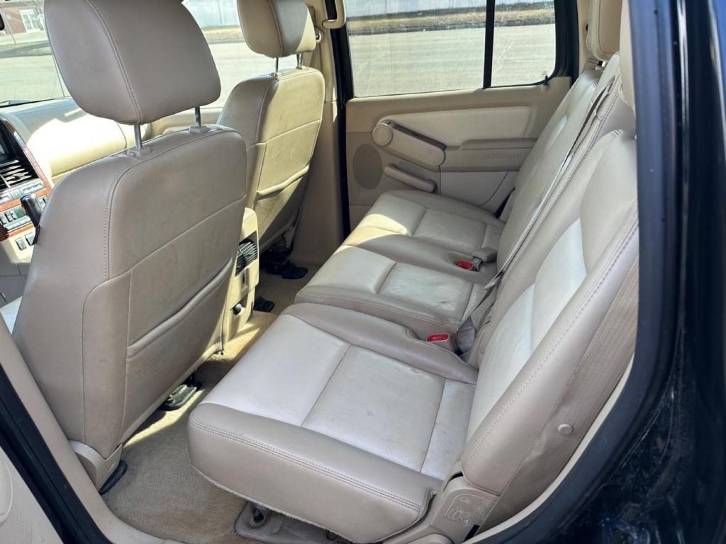 2006 FORD EXPLORER EDDIE BAUER (1FMEU74E86Z) with an 4.0L engine, Automatic transmission, located at 1030 S. 22nd St., Bismarck, ND, 58504, (701) 258-0022, 46.793560, -100.758118 - Photo#5