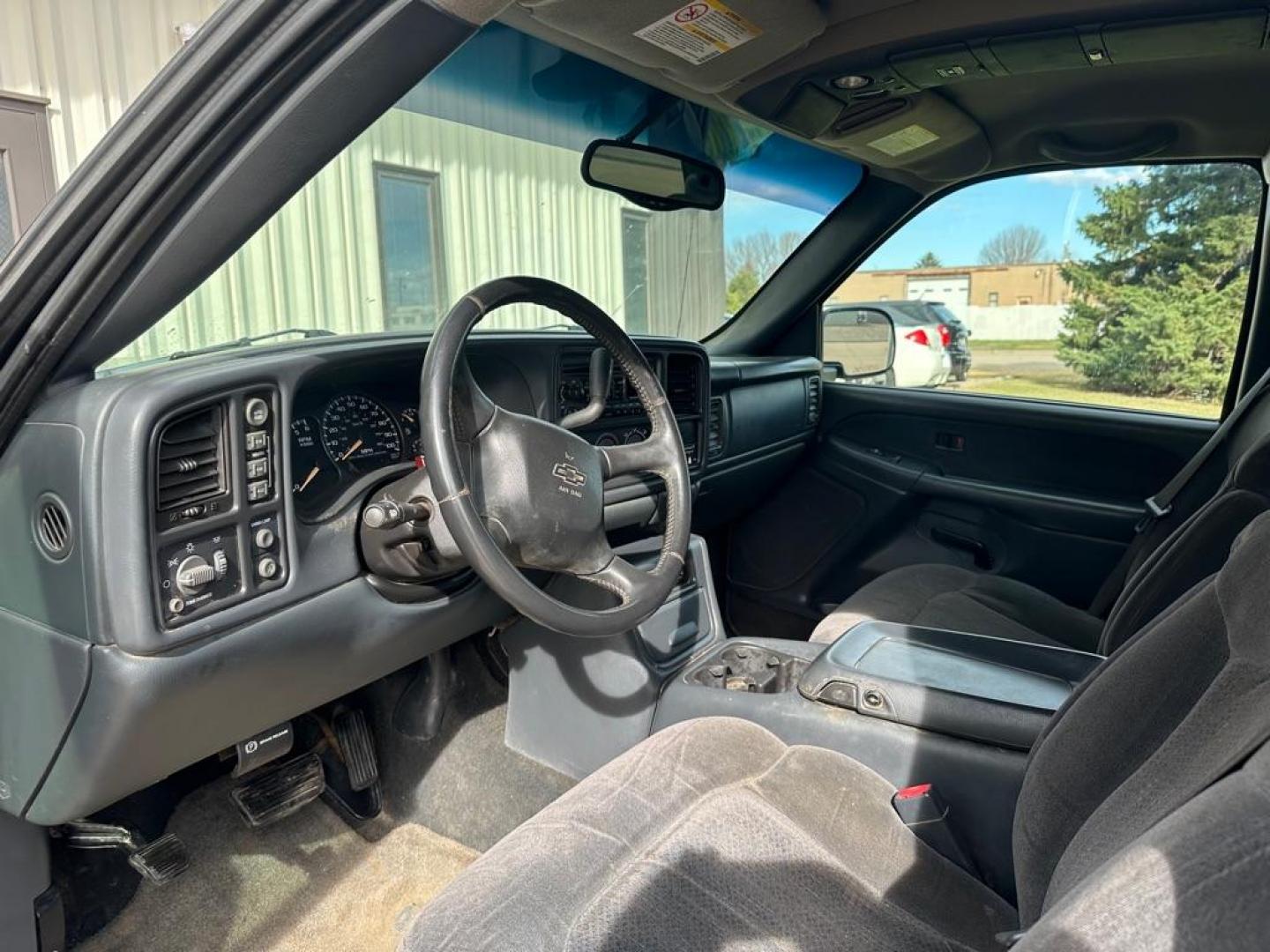 2002 CHEVROLET SILVERADO 1500 (1GCEK19T42E) with an 5.3L engine, Automatic transmission, located at 1030 S. 22nd St., Bismarck, ND, 58504, (701) 258-0022, 46.793560, -100.758118 - REBUILT TRANSMISSION - Photo#3