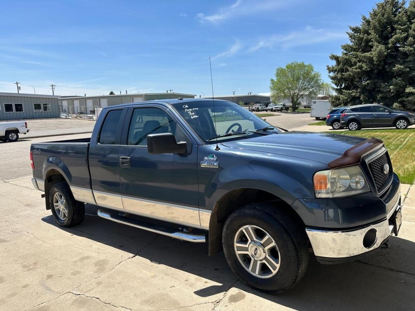 2006 FORD F150 (1FTPX14V96N) with an 5.4L engine, Automatic transmission, located at 1030 S. 22nd St., Bismarck, ND, 58504, (701) 258-0022, 46.793560, -100.758118 - Photo#3