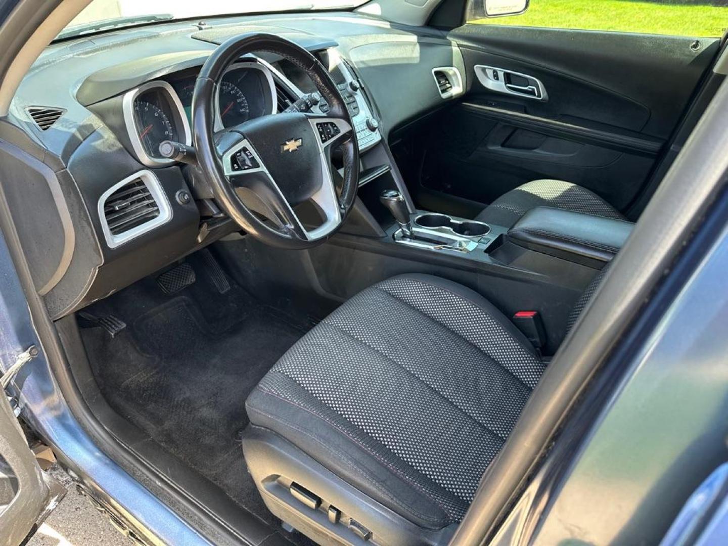 2016 CHEVROLET EQUINOX LT (2GNFLFEK4G6) with an 2.4L engine, Automatic transmission, located at 1030 S. 22nd St., Bismarck, ND, 58504, (701) 258-0022, 46.793560, -100.758118 - Photo#6