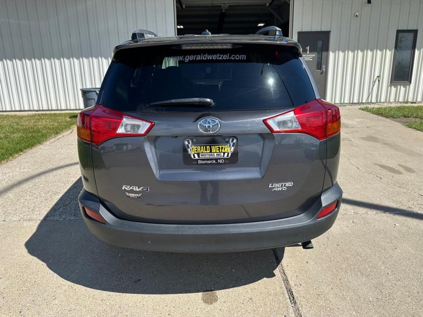 2014 TOYOTA RAV4 LIMITED (JTMDFREV1ED) with an 2.5L engine, Automatic transmission, located at 1030 S. 22nd St., Bismarck, ND, 58504, (701) 258-0022, 46.793560, -100.758118 - Photo#3