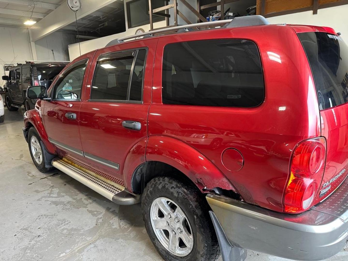 2006 DODGE DURANGO SLT (1D4HB48226F) with an 5.7L engine, Automatic transmission, located at 1030 S. 22nd St., Bismarck, ND, 58504, (701) 258-0022, 46.793560, -100.758118- Photo#1