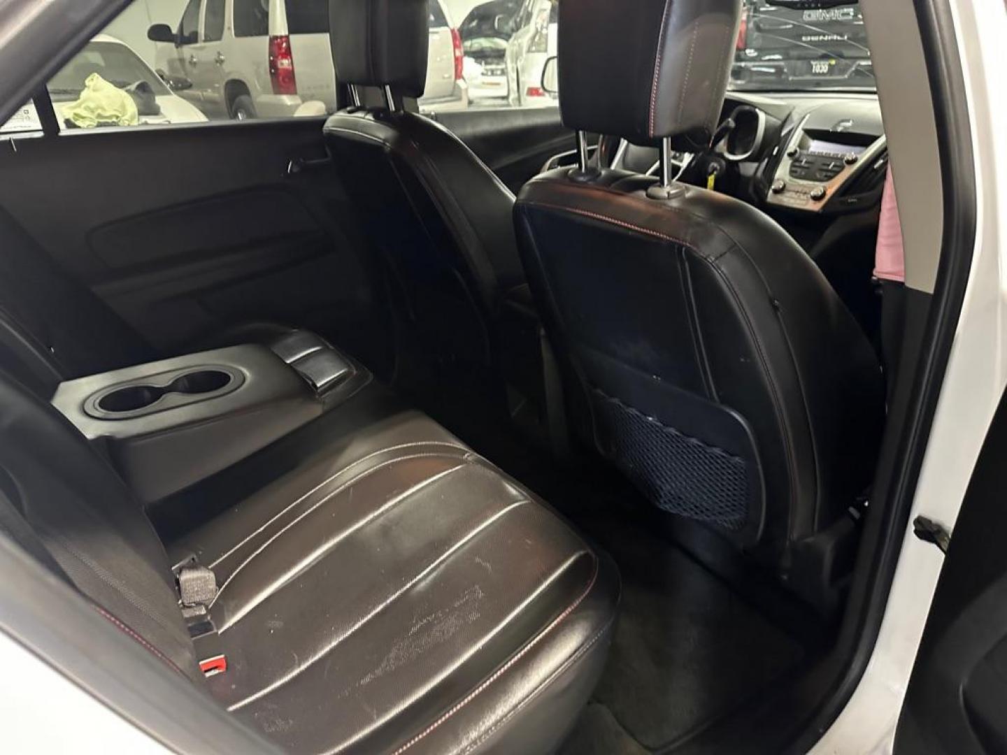 2010 CHEVROLET EQUINOX LT (2CNALPEW8A6) with an 2.4L engine, Automatic transmission, located at 1030 S. 22nd St., Bismarck, ND, 58504, (701) 258-0022, 46.793560, -100.758118 - Photo#4
