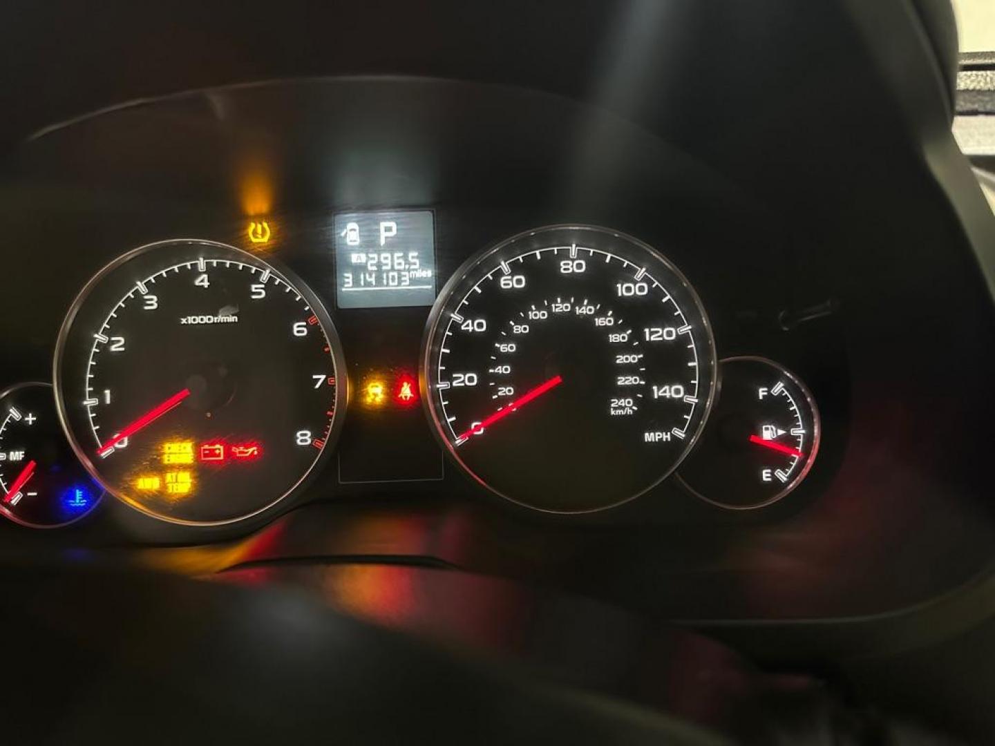 2014 SUBARU OUTBACK 2.5I PREMIUM (4S4BRCCC0E3) with an 2.5L engine, Continuously Variable transmission, located at 1030 S. 22nd St., Bismarck, ND, 58504, (701) 258-0022, 46.793560, -100.758118 - ;NICE CONDITION- Photo#8