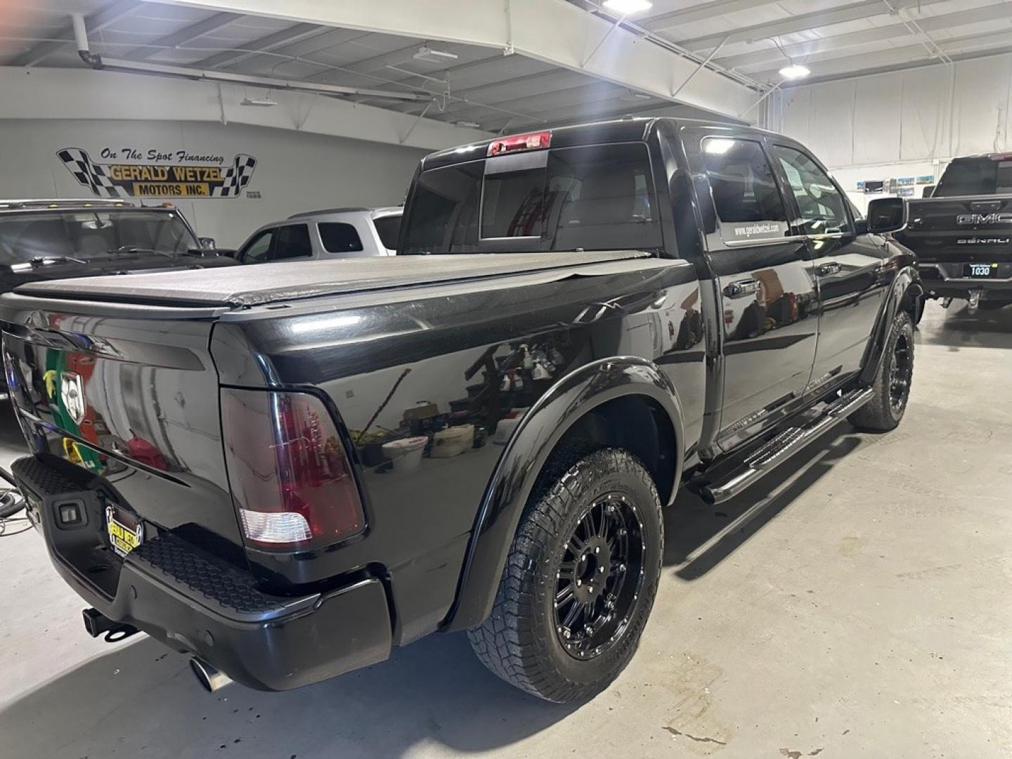 2012 DODGE RAM 1500 SPORT (1C6RD7MT1CS) with an 5.7L engine, Automatic transmission, located at 1030 S. 22nd St., Bismarck, ND, 58504, (701) 258-0022, 46.793560, -100.758118 - NICE CLEAN RAM- Photo#3